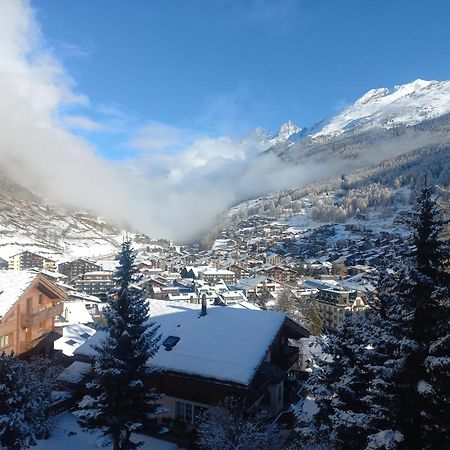 Studio Direkt Im Zentrum, Tolle Terrasse, Aussicht Zermatt Buitenkant foto